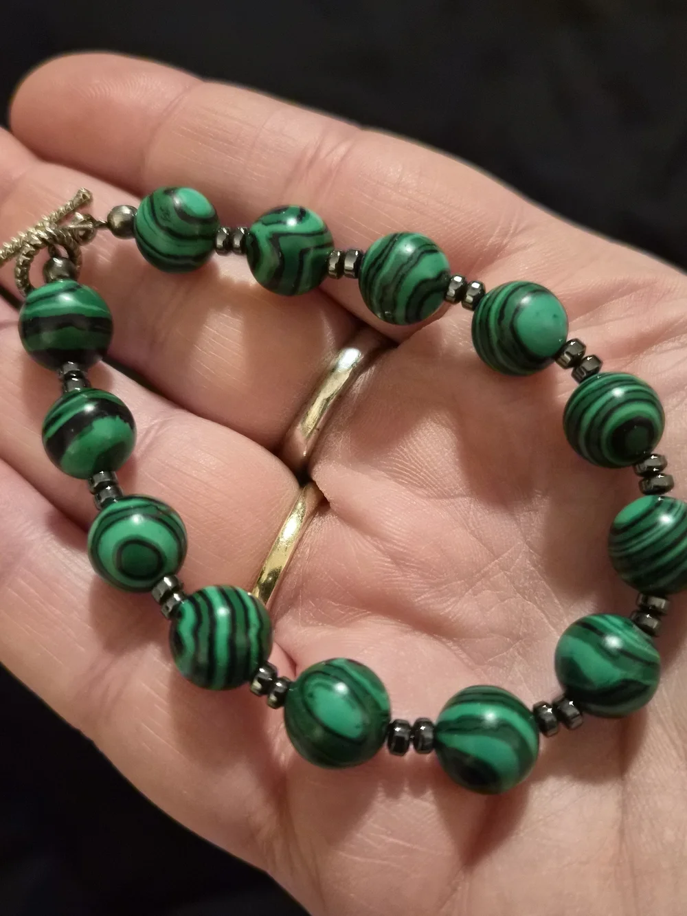 Green Striped Beaded Bracelet - Elegant Women's Jewelry
